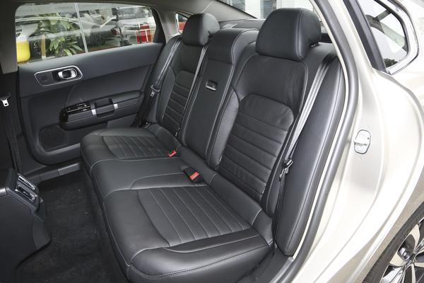 雪铁龙c6新款信息,雪铁龙c6顶配版精品1.8t