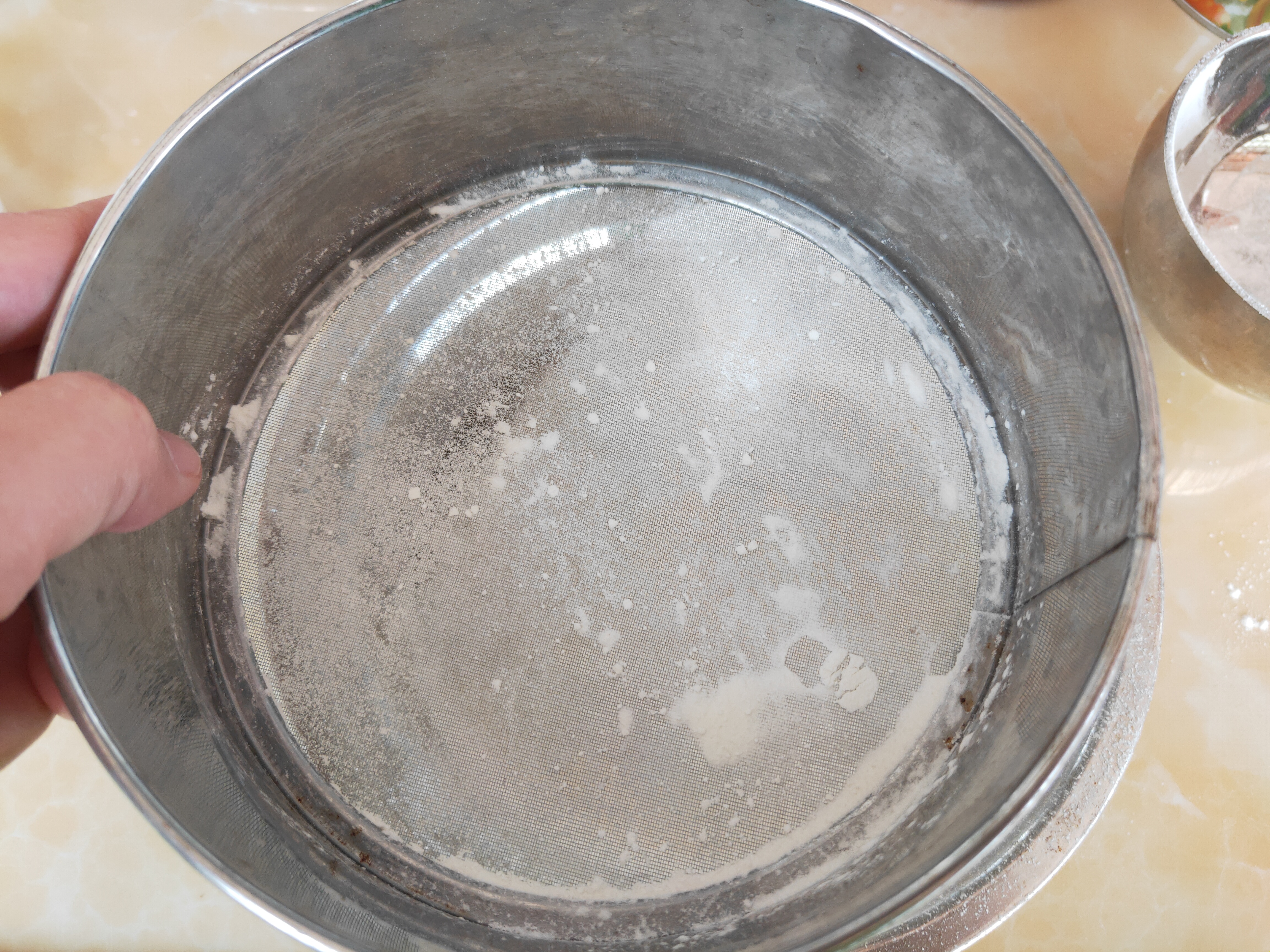 何炅教做酸奶蛋糕用什么面粉,何炅版酸奶蛋糕你学会了么