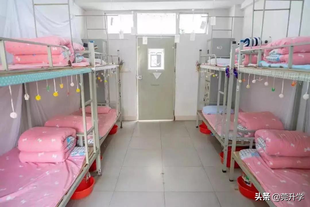 东华中学宿舍视频,东莞东华中学宿舍图片