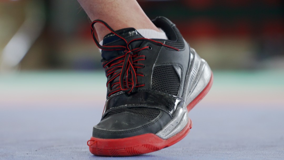 阿里纳斯1代简版复刻,阿迪2开头的实战篮球鞋