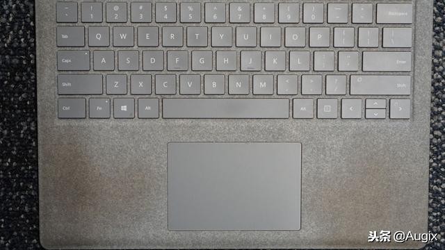 surfacelaptop2值得选吗,surfacelaptop2蓝色