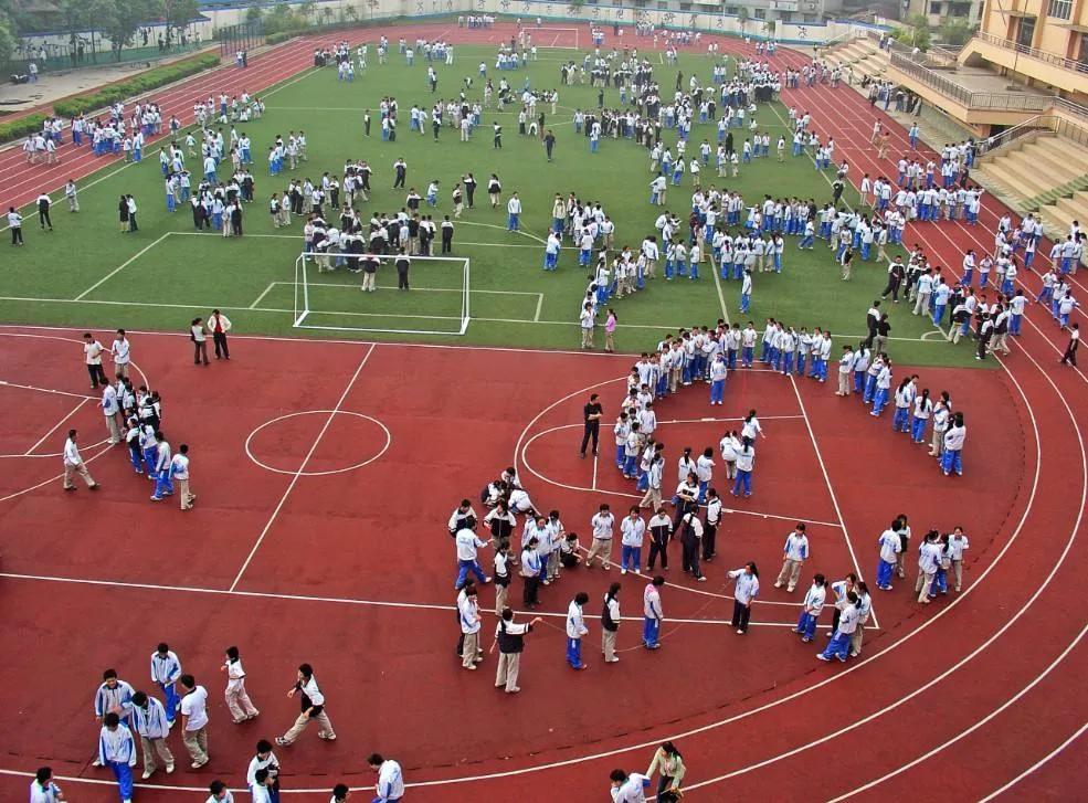 上高中的孩子们真的很辛苦,上高中孩子压力大怎么办