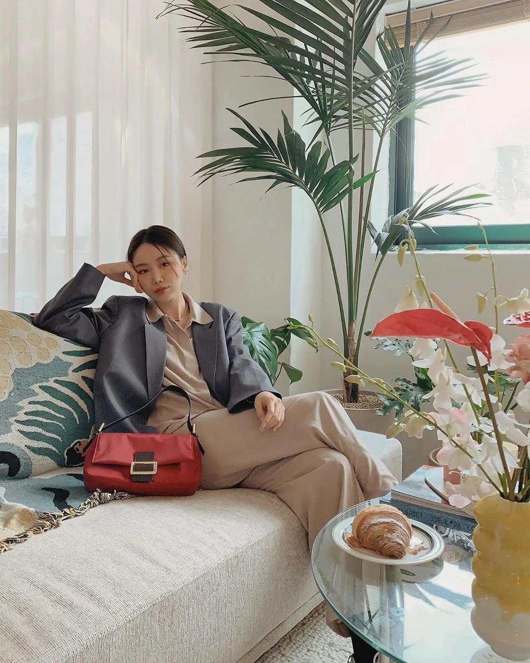 ins最火的欧美博主高级穿搭,ins很火的韩国穿搭博主