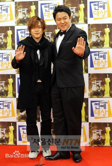 闊╂祦甯濈帇鎴愬憳,闊╂祦甯濈帇鍑洪亾