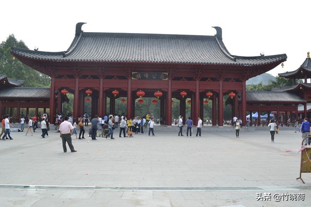 东莞旗峰公园山顶为啥有个灯笼,东莞旗峰山灯笼照片