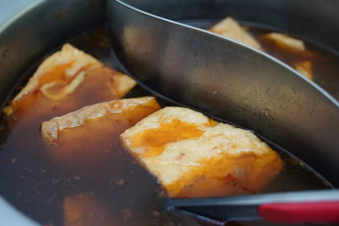 无夜市不夏天！西园里菜场竟然是个“深夜大食堂”？