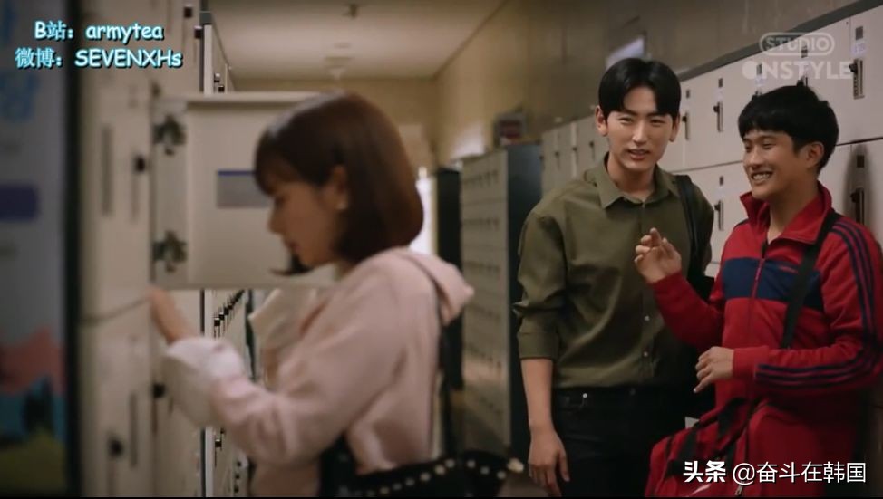 这竟然是预备教师说出的话:应该在胸部给她弄出点吻痕再下课...