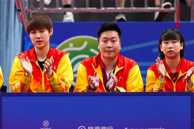 国乒队最美战将刘诗雯,国乒名将刘诗雯迎来华丽转身