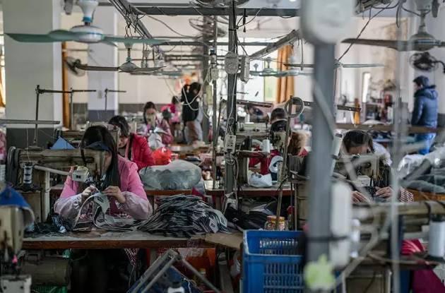 布鲁剋仓库查获了29万双假Nike市价超3100万美元威震纽约