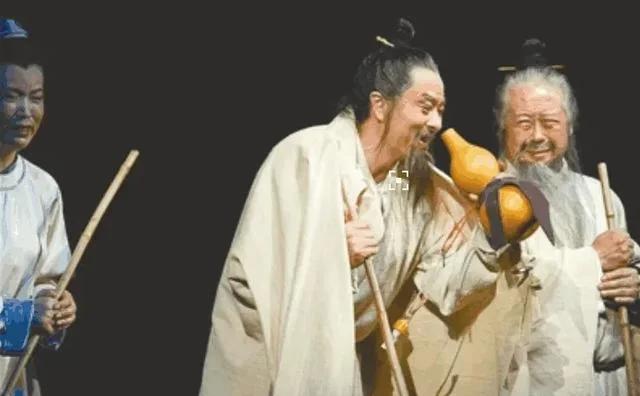 李白一辈子没怎么工作过，整日游山玩水，他的钱从哪儿来？