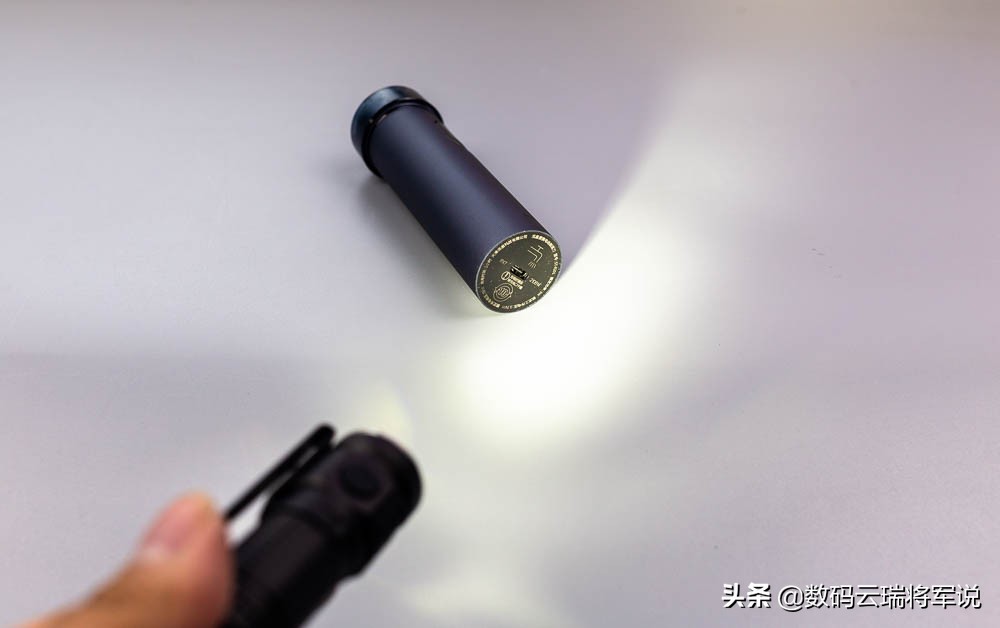 m4强光手电筒,迷你超亮强光手电筒