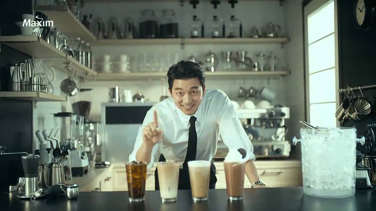 孔刘变身俏皮杯缘子！新广告卖萌又撒娇