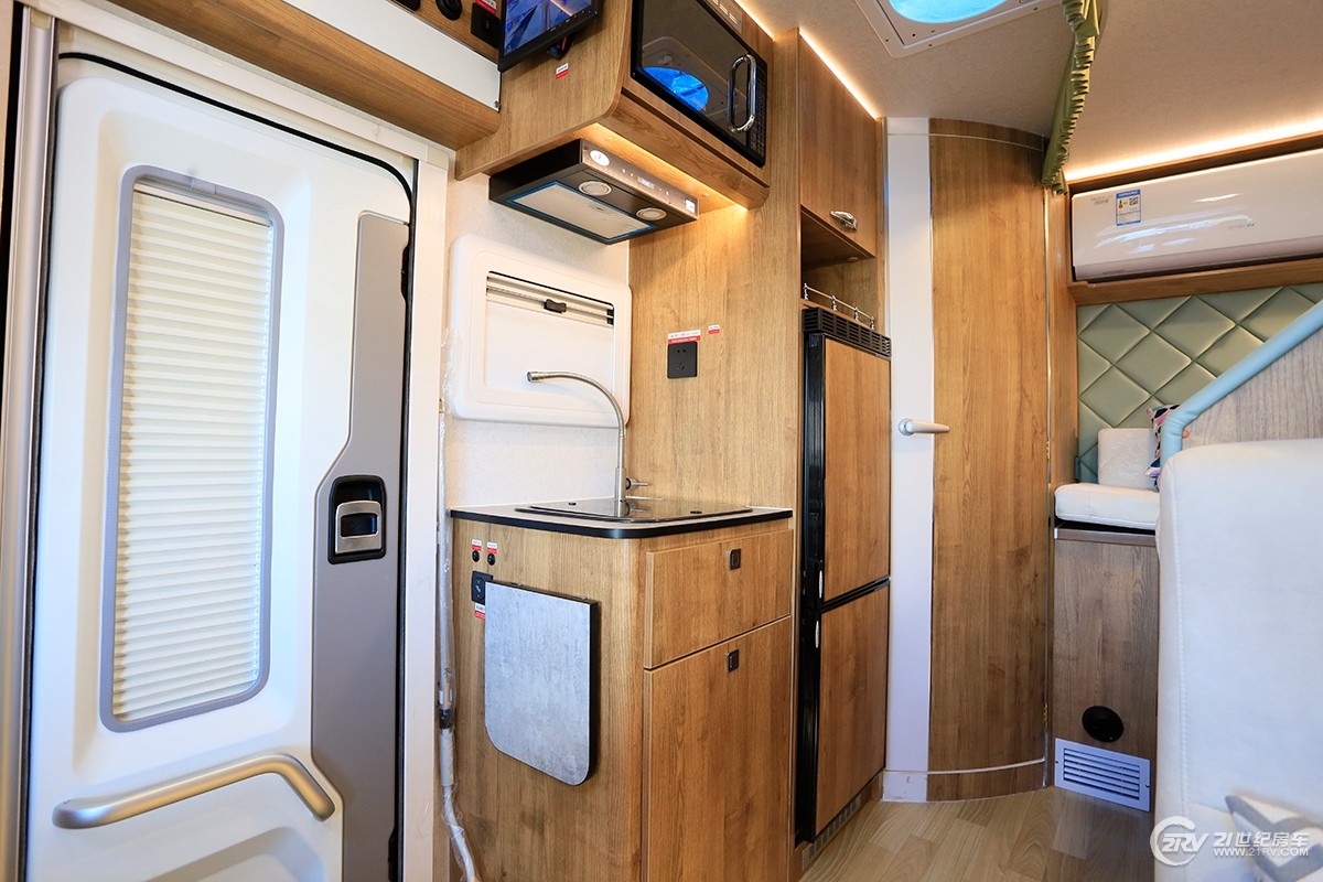 自行式房车c型空调每天要多少电,空调开一晚上耗电测评