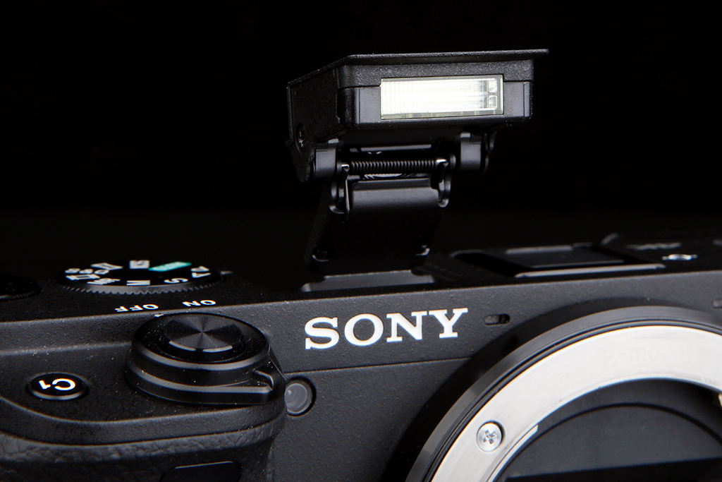 Vlog小能手索尼APS-C画幅微单A6400评测