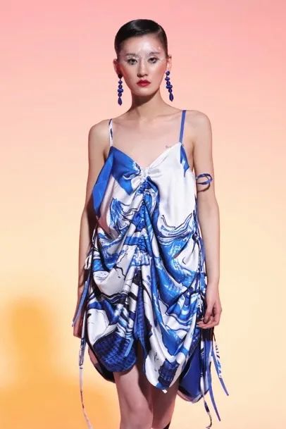 COCOMALINGLI|在繁华世界里，以“橙”相待