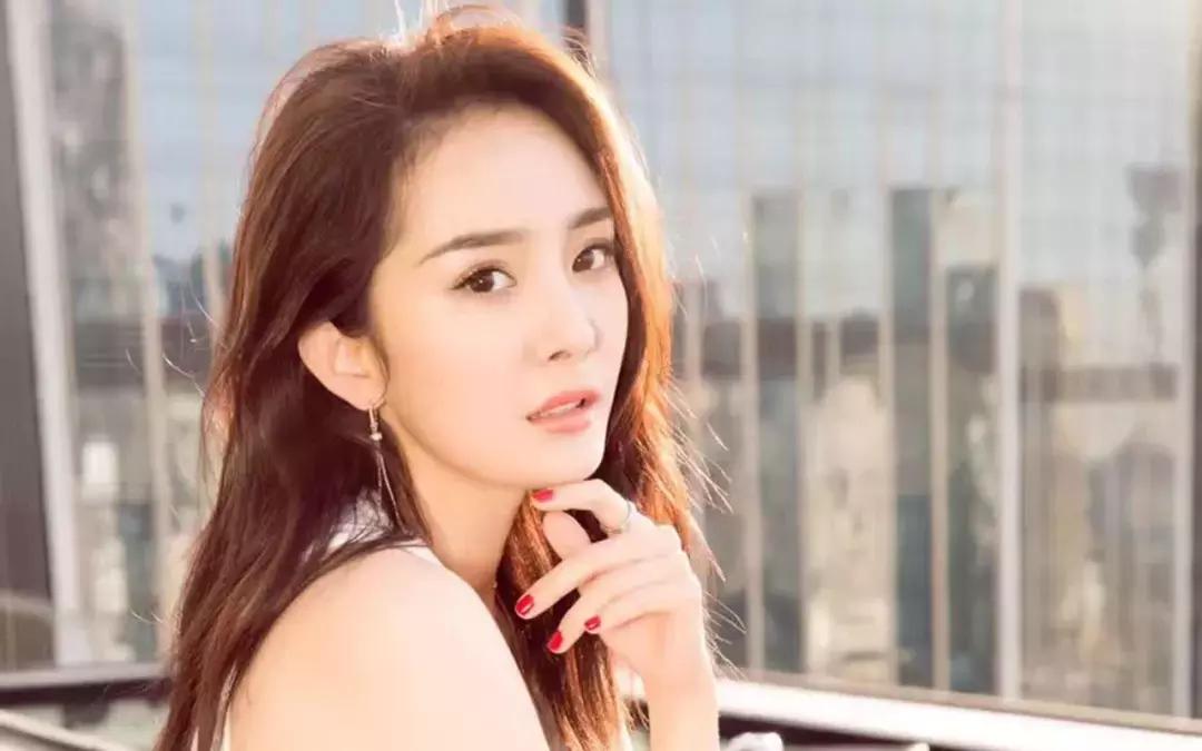 耐看的女孩五官特点,女生长相很正气的五官特点