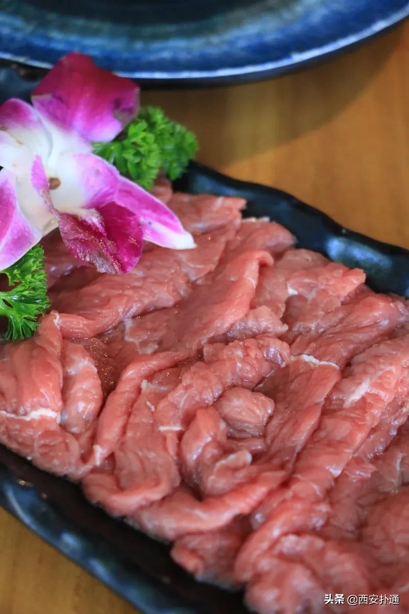 西安城墙下的铜火锅,西安城墙底下的羊肉泡馍