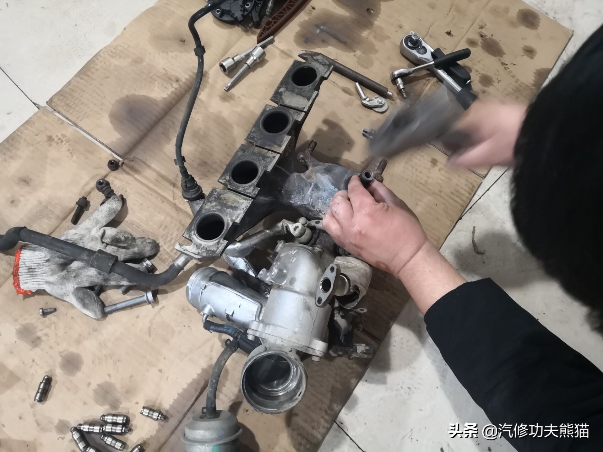 大众夏朗2.0t三代烧机油解决方法,大众夏朗1.8t烧机油