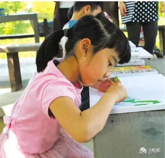 8-12岁重庆萌妹快来免费学潜水画海洋绘画还可得1大1小亲子票