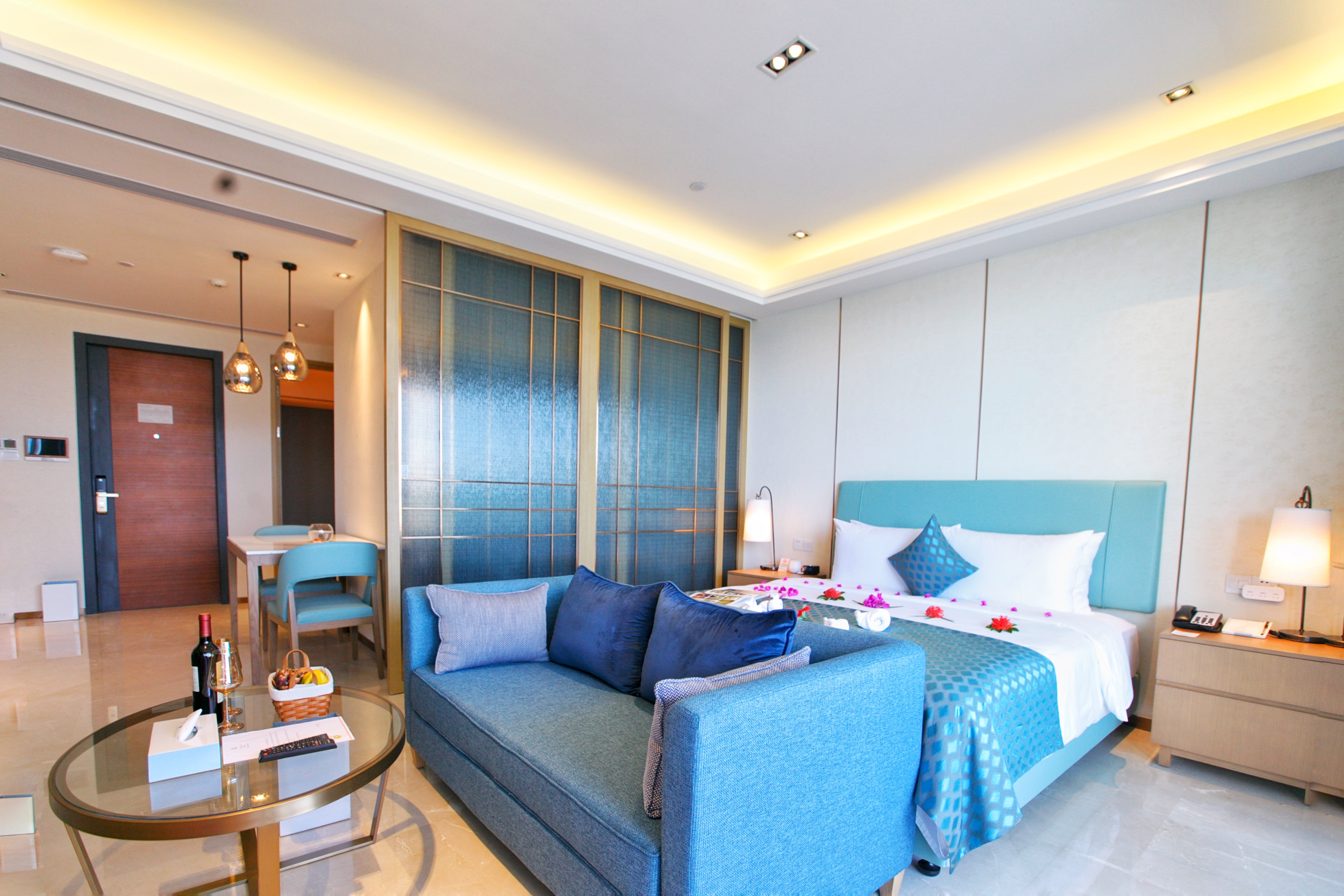 去三亚度假住哪个酒店比较好,三亚包吃住最好的酒店公寓