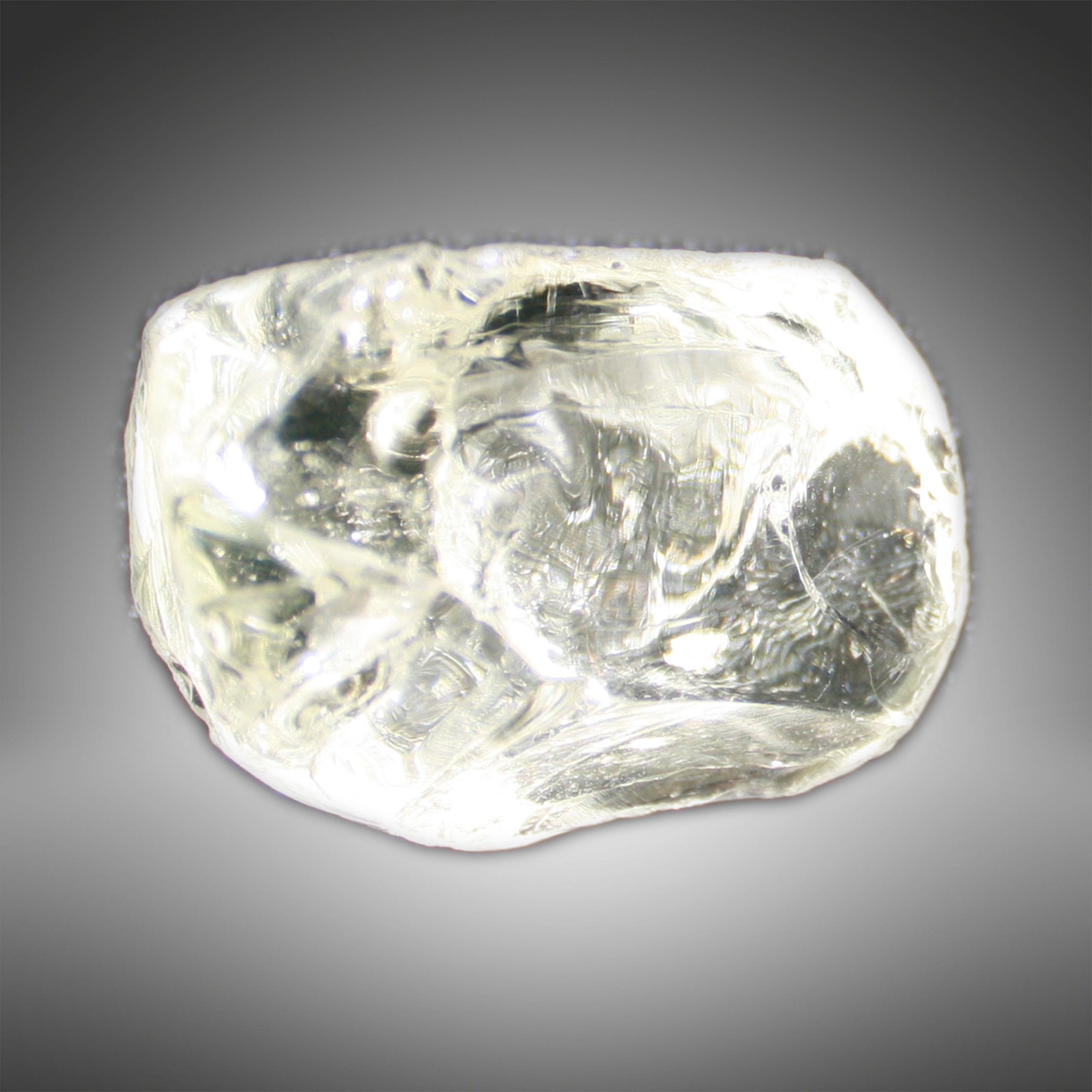 1977年山东姑娘捡到价值10亿钻石,山东姑娘捡到一颗特大钻石