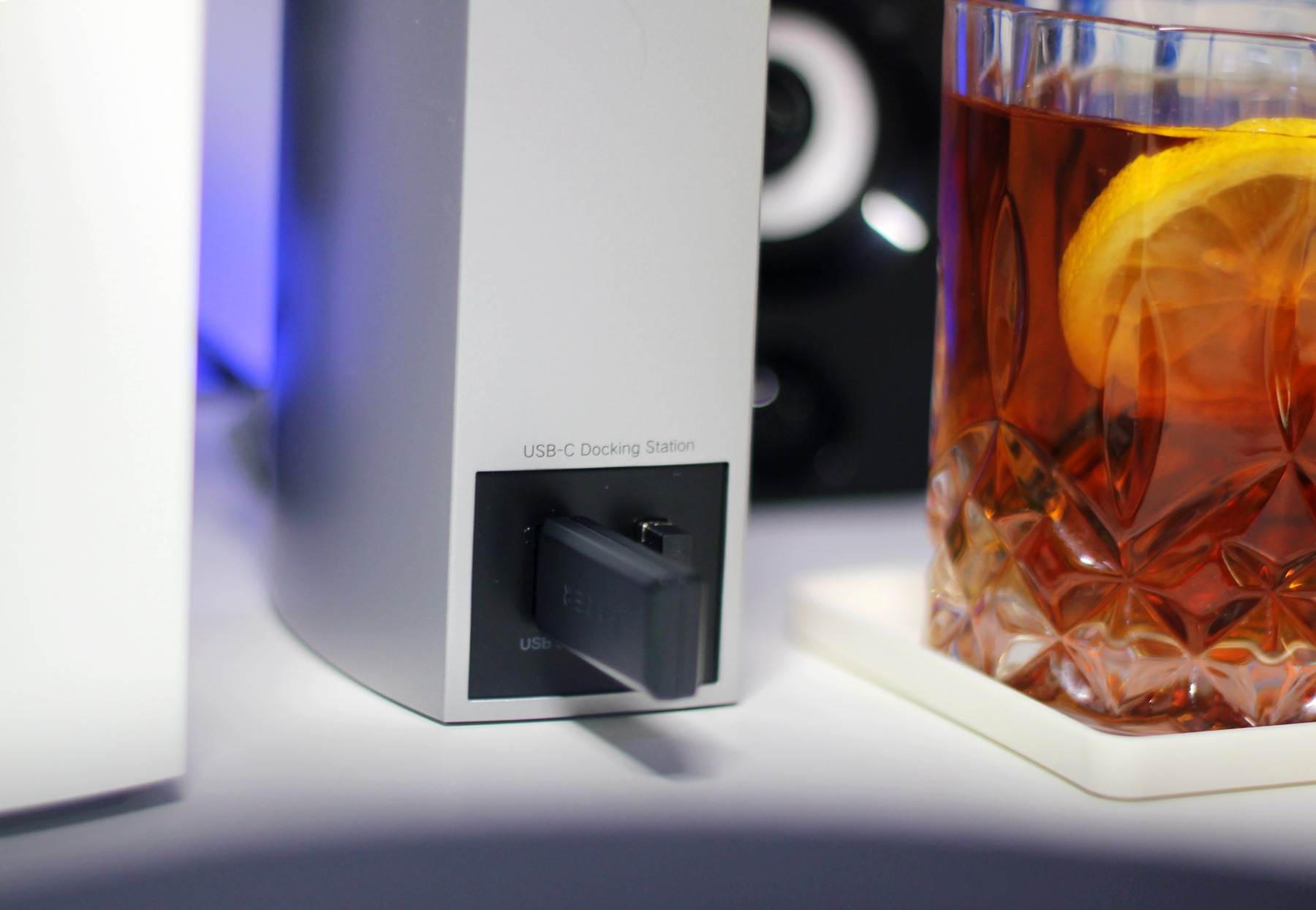 职业向的全能电竞耳麦-雷蛇旋风黑鲨V2专业版评测报告