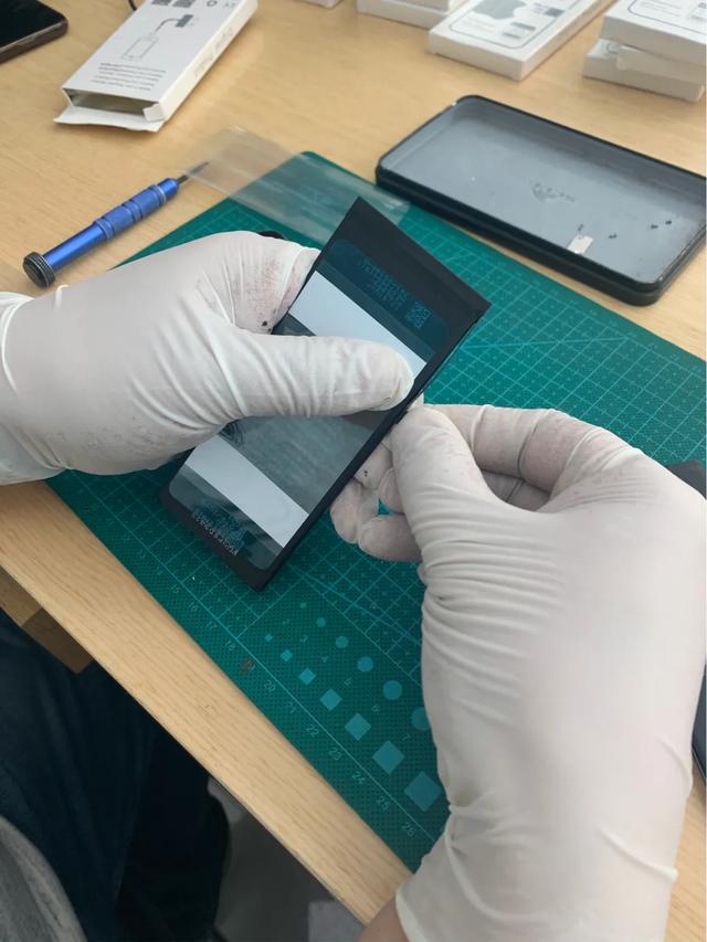 苹果手机怎么换电芯全过程,苹果手机如何换电池教程