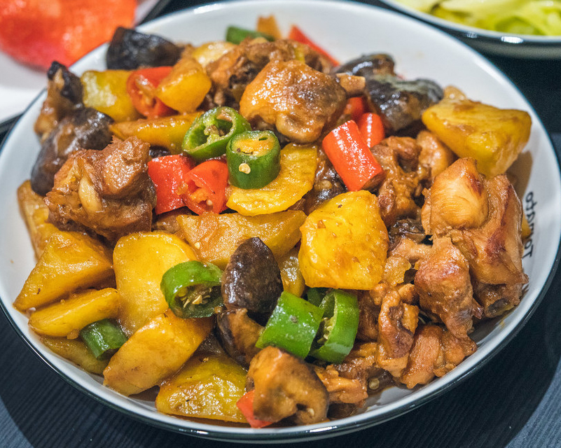 简单家常菜做法肉末土豆,肉末香菇土豆盖饭