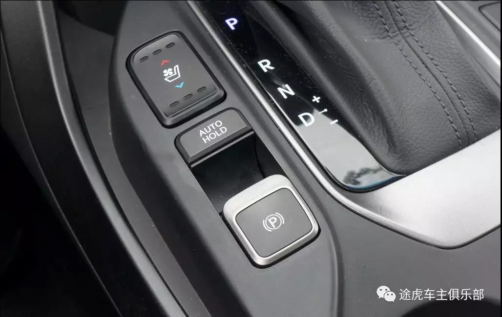 电子手刹行驶中,电子手刹在行驶中打开会怎么样