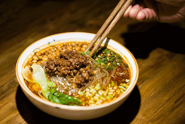 红薯粉如何判断真假,红薯粉怎么辨别真假颜色