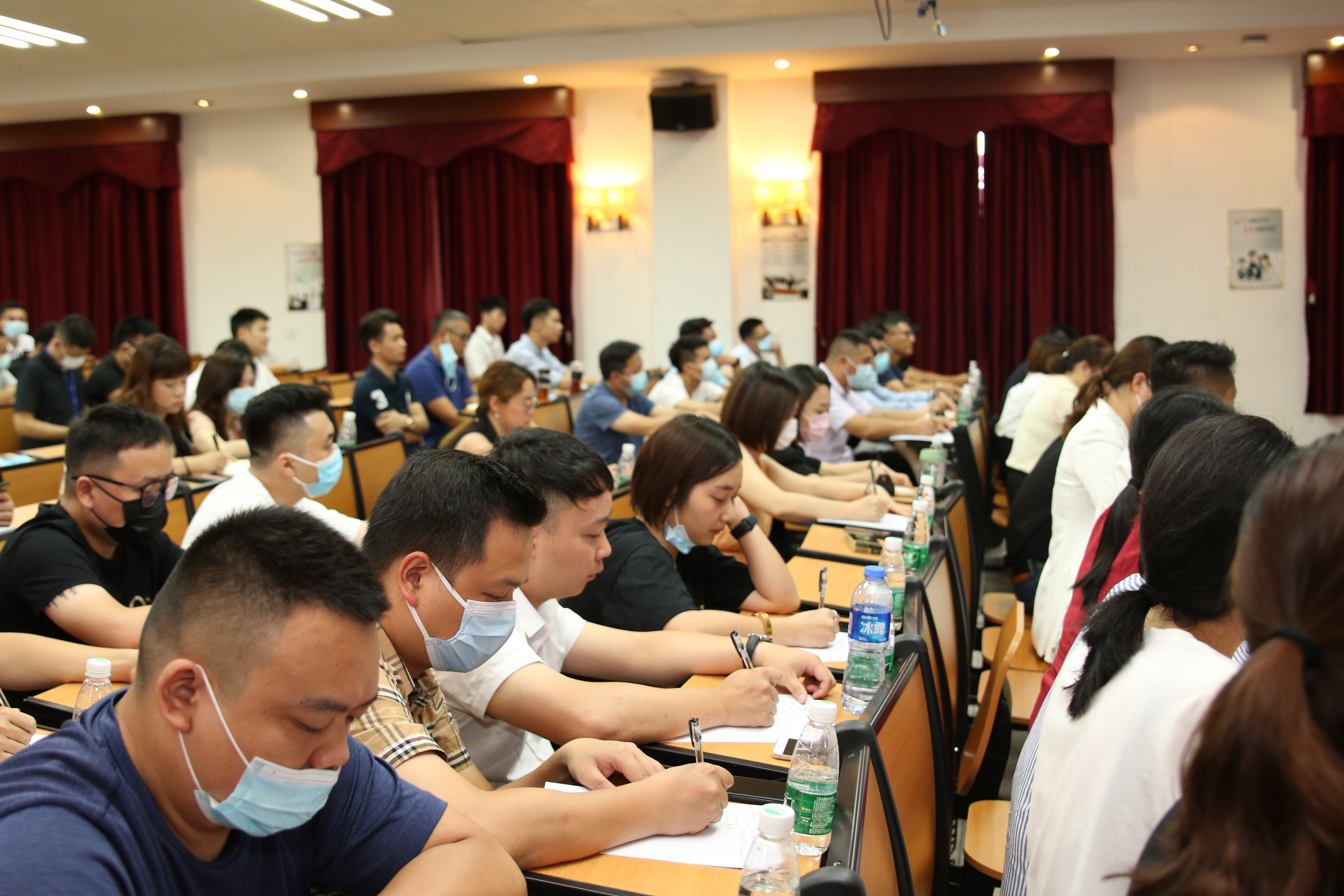 德立高端淋浴房,德立淋浴房高端工程