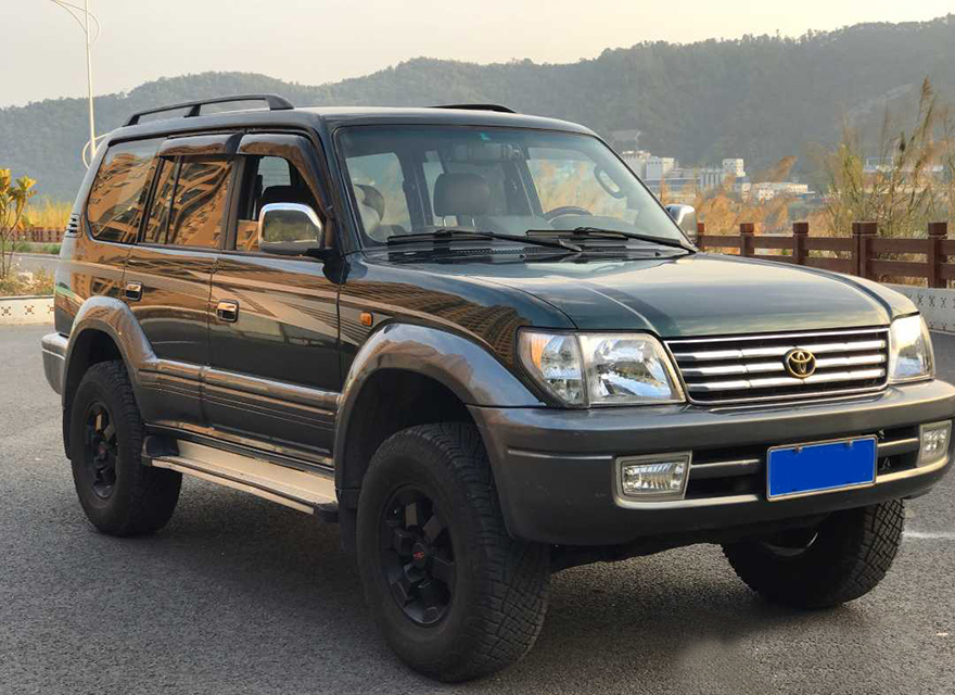 经典情怀老车丰田霸道lc95,丰田霸道3400lc95配件