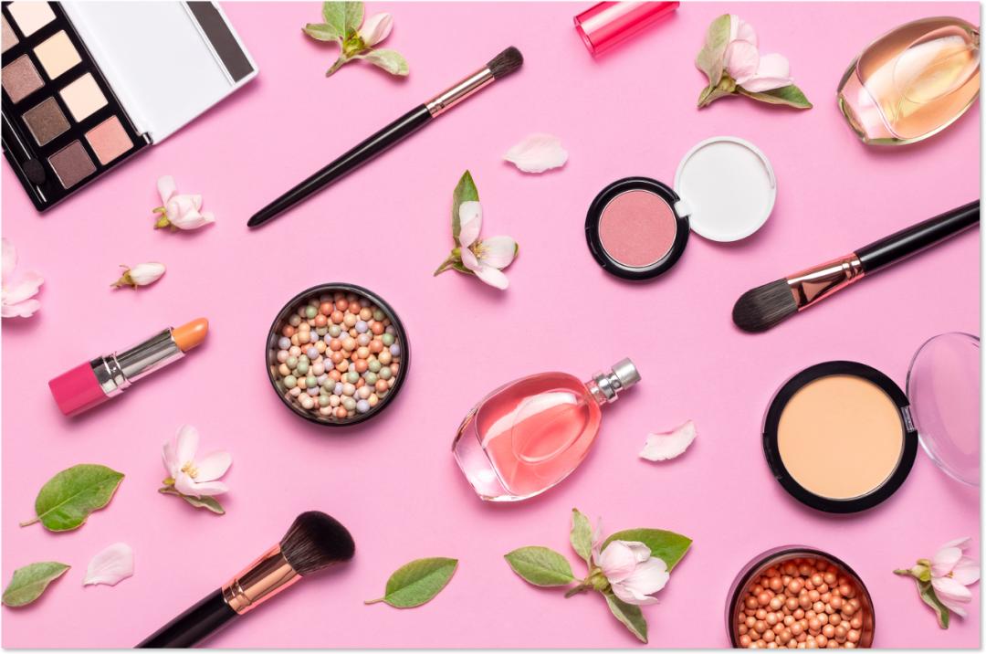 为什么花西子销量比不过完美日记,花西子和完美日记对比哪个控油好