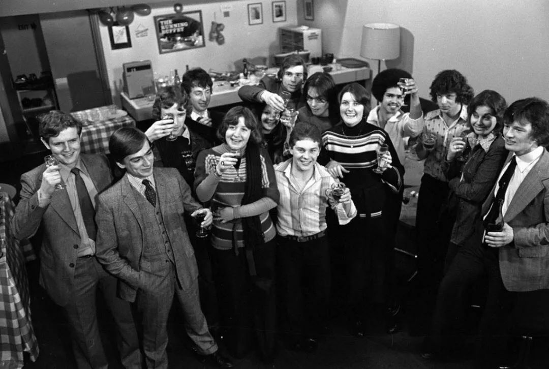 跟拍56年人生,跟拍6年的纪录片下集