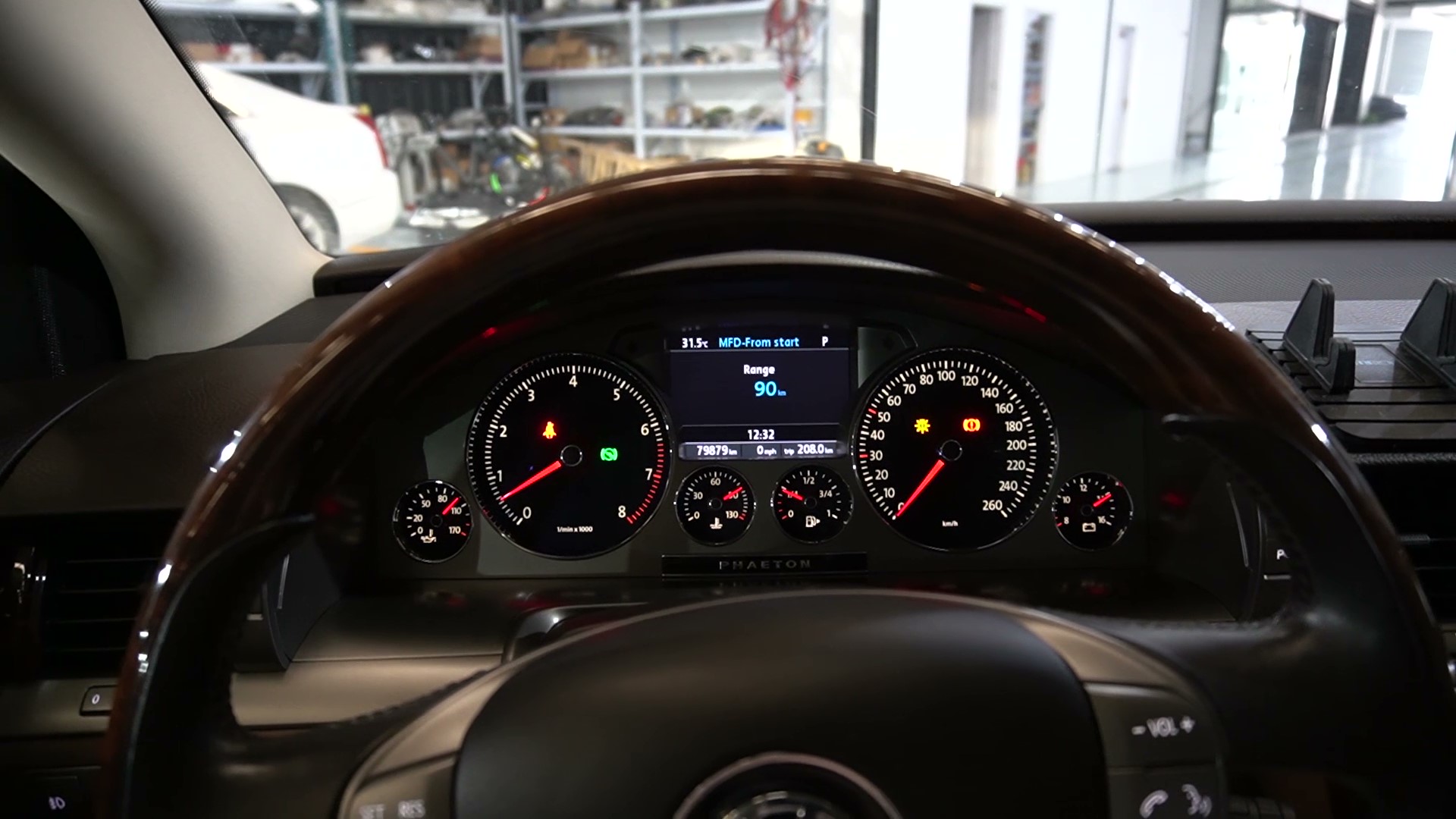 开了大众辉腾被朋友嫌弃,朋友把我辉腾卖了