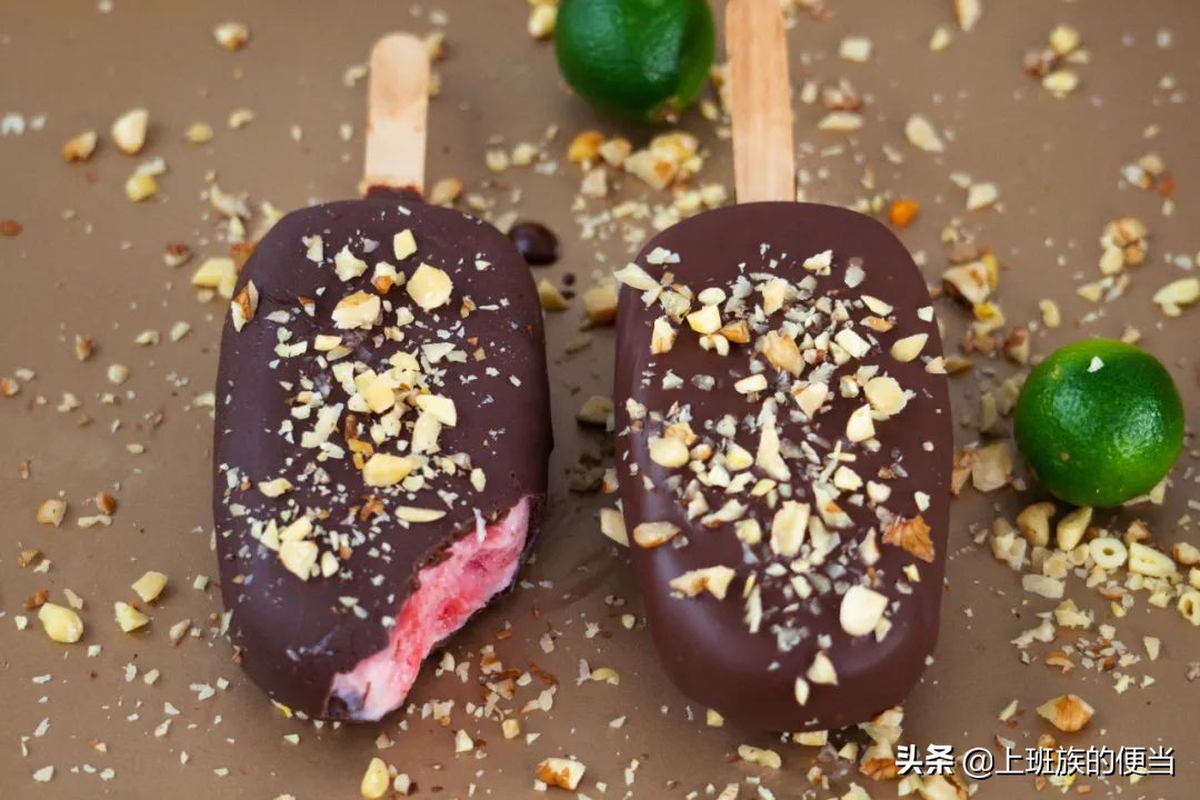 自制雪糕视频不用酸奶不用水果,自制雪糕怎样做才有卖的雪糕好吃