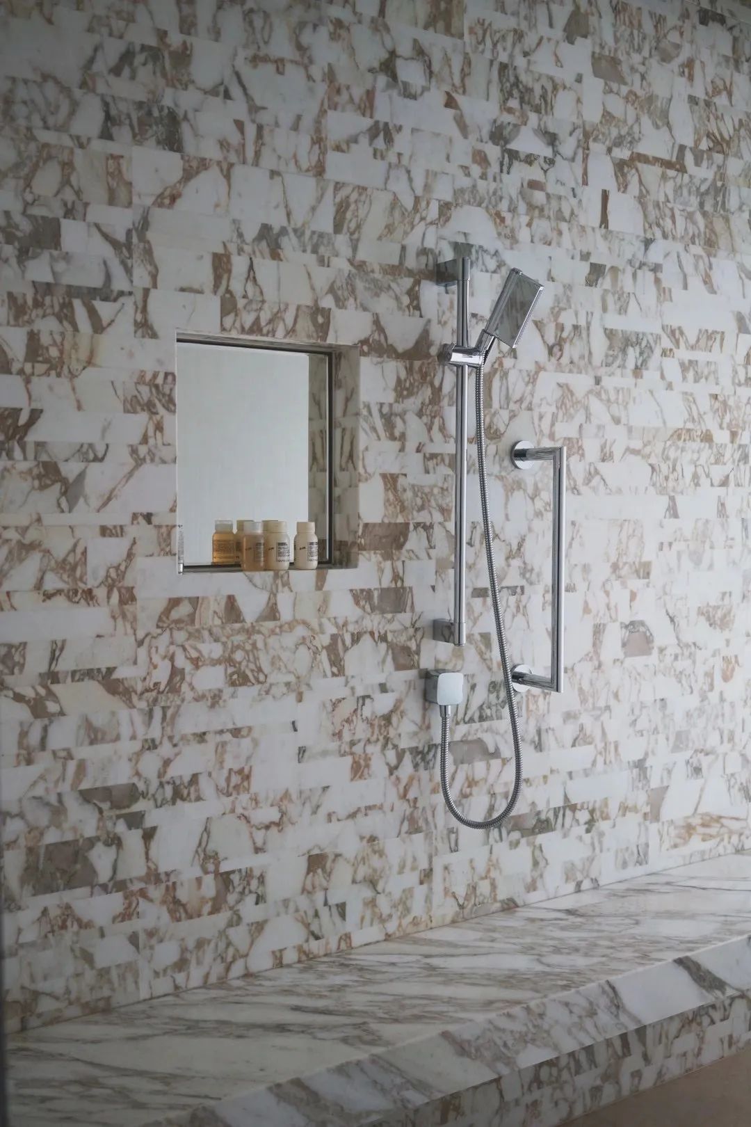 免税店米其林粤菜餐厅 (三亚国际免税店米其林)