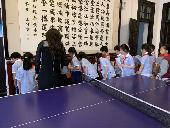 突出方志特色，打造*党**建品牌——武汉地方志办公室联合铭新街小学开展研学活动