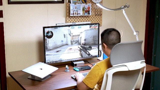 怎样买电动升降桌划算,电动升降桌如何选板材