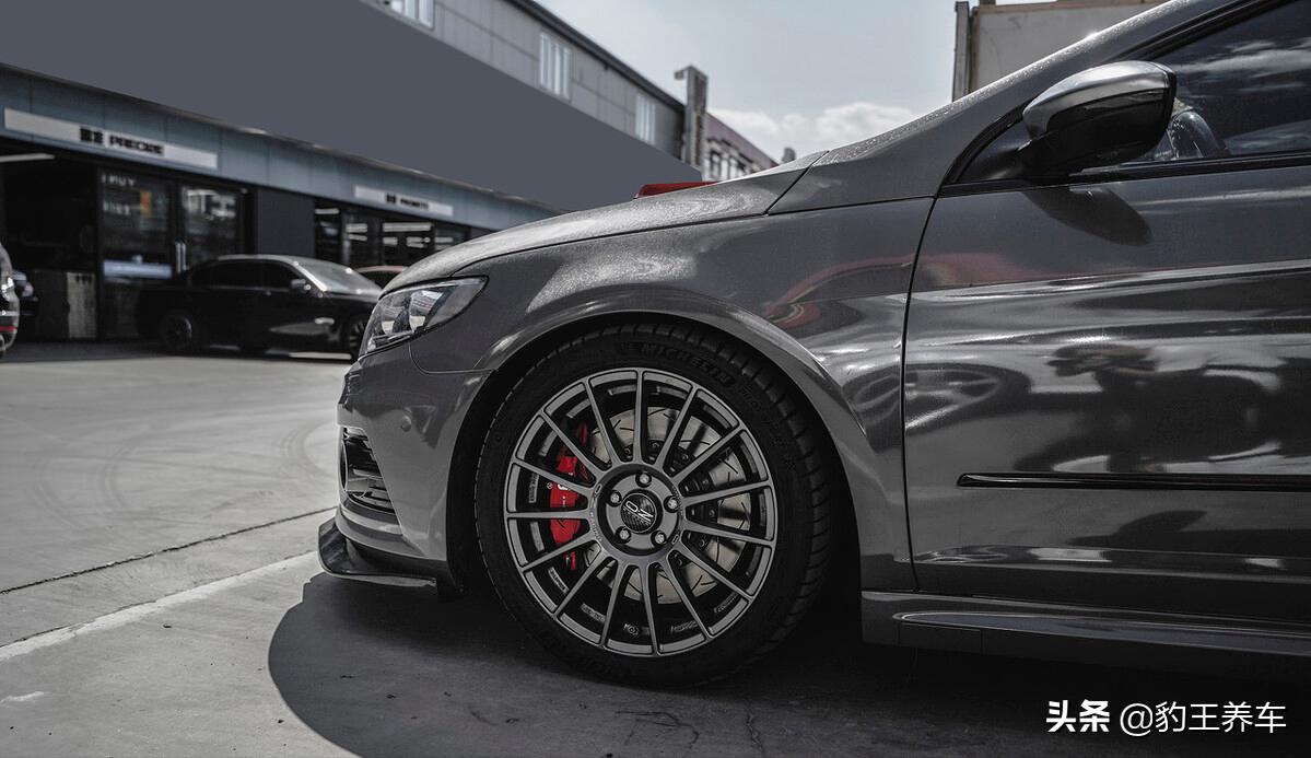 5年4万公里的车需要做哪方面保养,维特拉4万公里保养需要更换什么