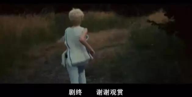 拍小孩视频事件,一个小孩被镜头拍到原视频