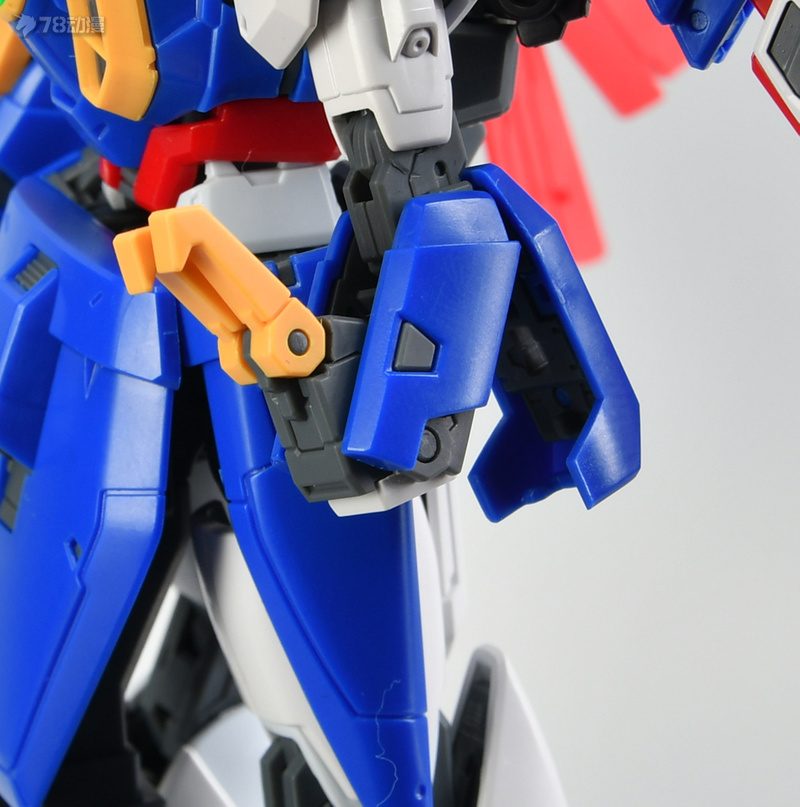 万代高达rgrx78-2,万代rg飞翼零式高达