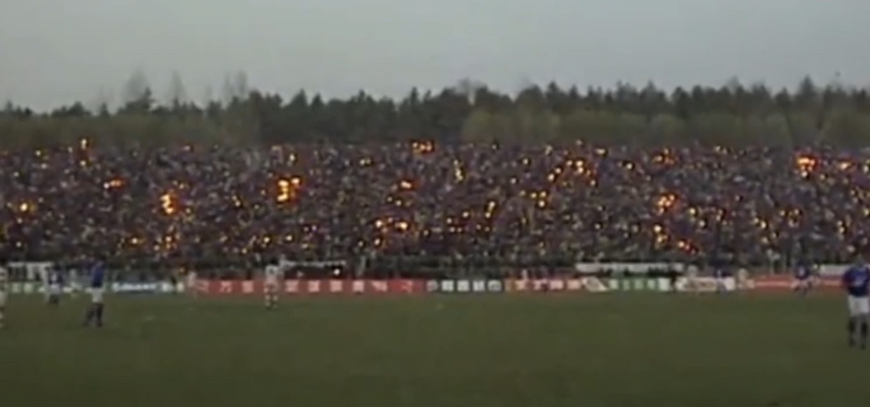 回首“延边保卫战”，1996赛季最为惊心动魄、波澜壮阔！大家还记得看台上的打火机吗？