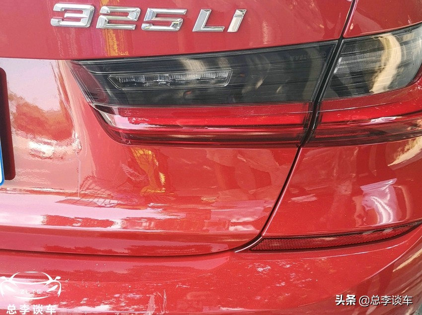 奔驰车撞前保险杠脱落图片,奔驰前保险杠轻微撞裂了图片