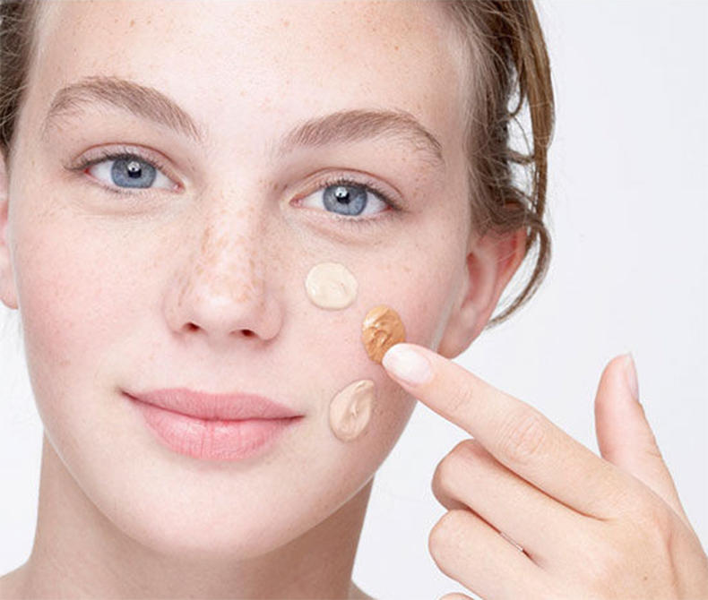 涂隔离霜如何让皮肤看起来不容易,隔离霜不能抹在哪