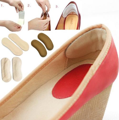 新鞋挤脚又磨脚？鞋店老板教我几招，轻松摆脱困扰不伤鞋