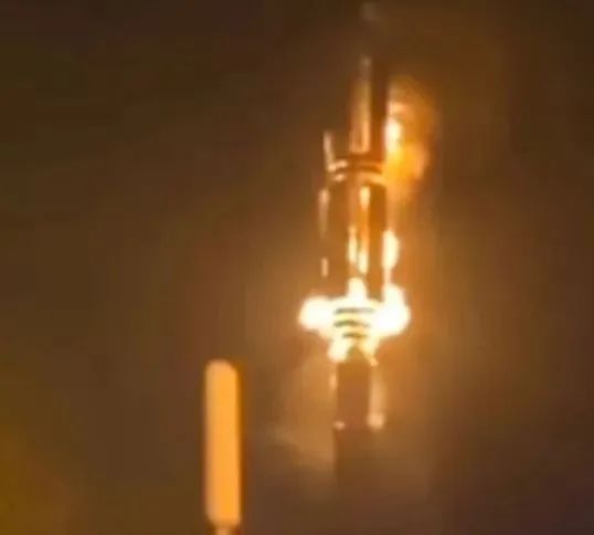 居家隔离后,许多国家网络崩了。为什么中国没事?