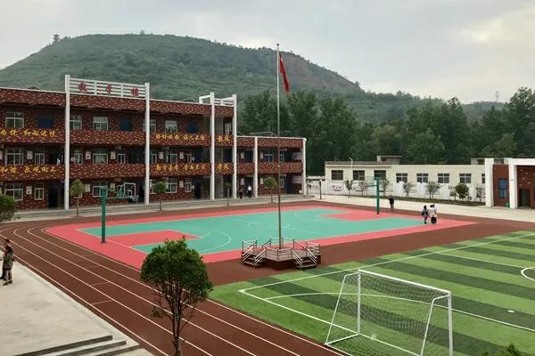 乡镇中学教师该何去何从,乡镇教师现状怎样