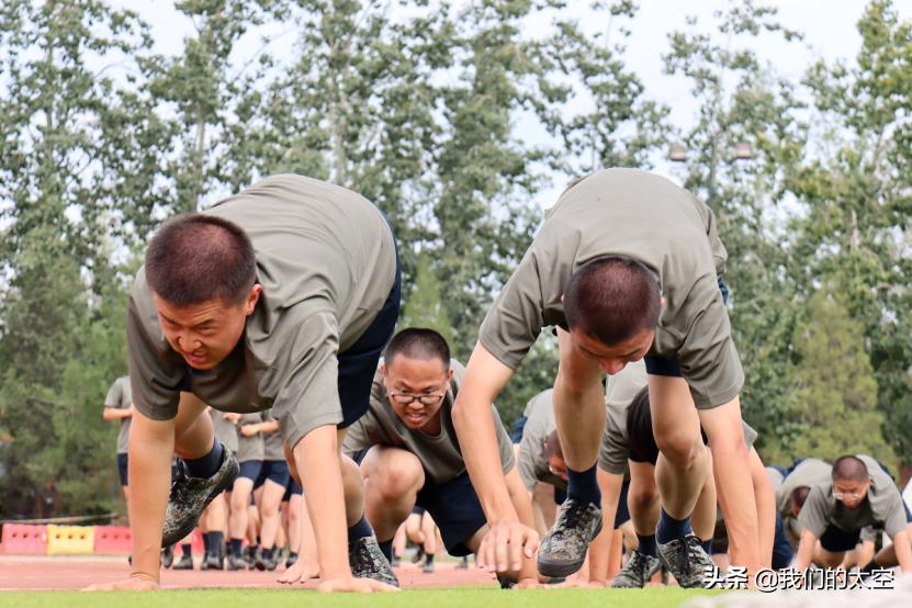新学期家长看过来,新生宝宝照满月照