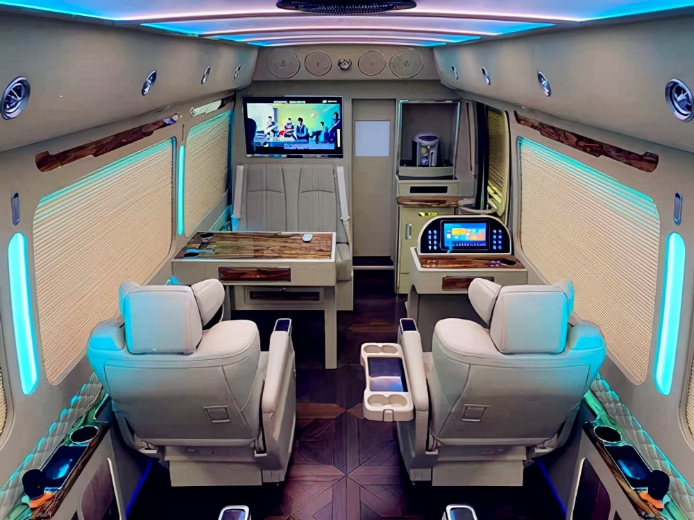 丰田老款柯斯达和考斯特区别,丰田考斯特为什么叫柯斯达